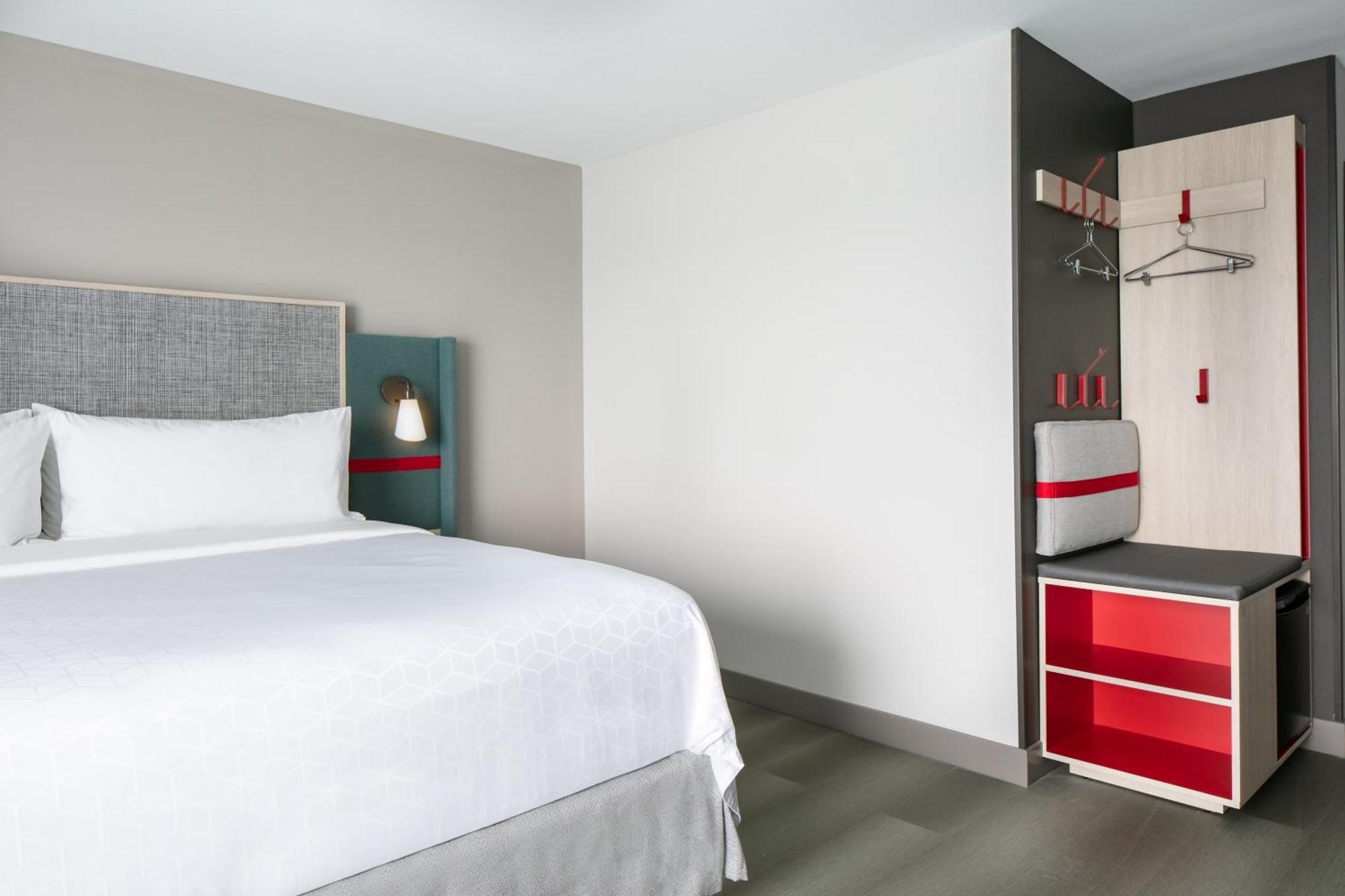Avid Hotels - Roseville - Minneapolis North By Ihg Exterior photo