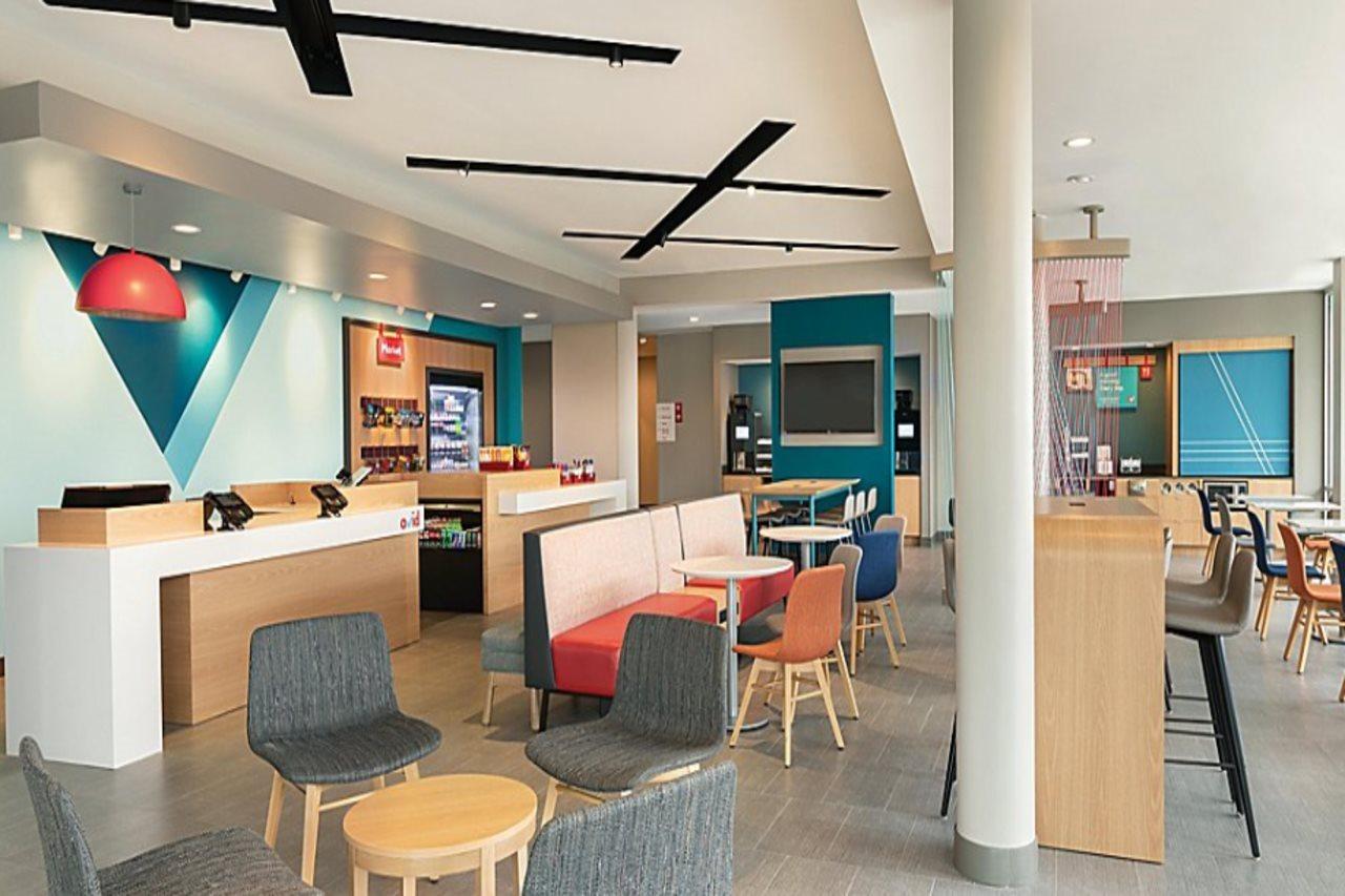 Avid Hotels - Roseville - Minneapolis North By Ihg Exterior photo